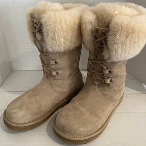 UGG Australia Montclair 1892 Lace Up Fur Lined Boots Women’s Size US 8